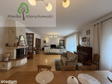 Dom jednorodzinny z lokalem usługowym - blisko par