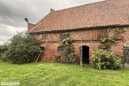 Wyjątkowa ceglana stodoła - 1558 m² działki