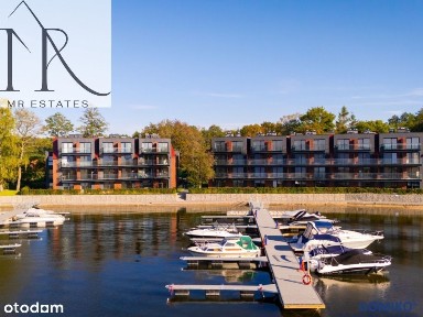 Apartament z antresolą i własnym portem