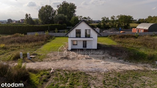 Nowoczesny dom wolnostojący w Kępie-Cicha okolica