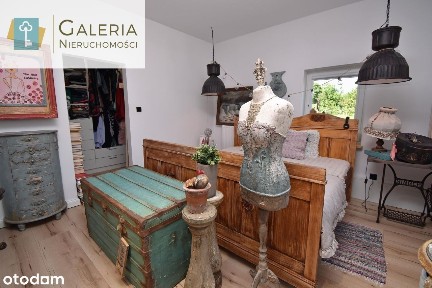 Urokliwy Dom Wolnostojący Z Dużą Działką