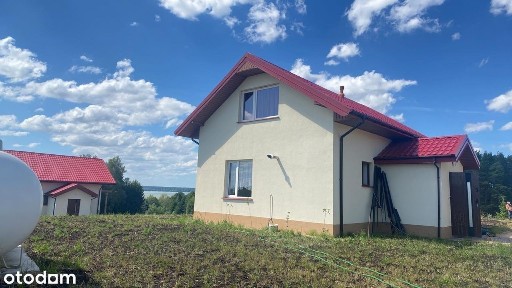 Przytulny dom z widokiem na jezioro na wynajem w spokojnej okolicy