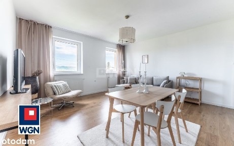 Przytulne mieszkanie po remoncie z widokiem na jez