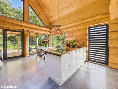 Dom z drewnianego bala