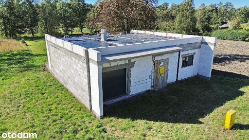 Parterowy dom z dużym tarasem w gminie Końskowola