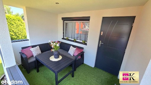 Urokliwy Domek Nad Jeziorem - Sława