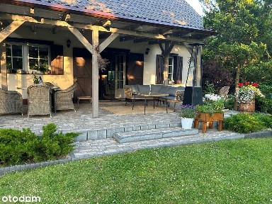 Całoroczny dom 180 m² z ogrodem i zadaszonym tarasem