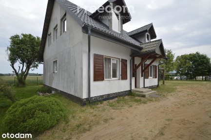 Dom 5 pokoi + poddasze + 2 garaże 10 km od miasta