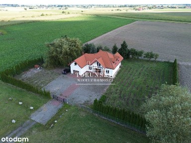 Dom w Nowym Dworze z działką 1,55 ha