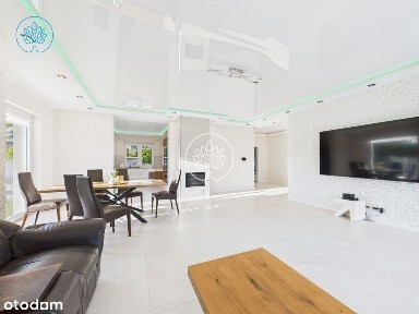 Urokliwy dom z basenem w Borach