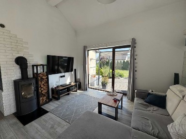 Dom jednorodzinny funkcjonalny wolnostojący nowoczesny 120m2 z ogrodem