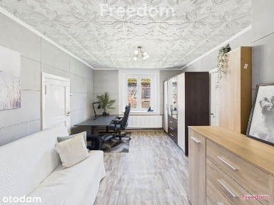 Na sprzedaż Lokal mieszkalny w domu z dużą działką