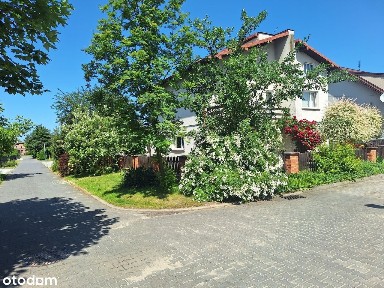 Dom dwurodzinny, blisko Pkp, starówki,6 pokoi