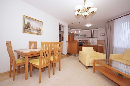 4 pokoje + garaż ul. Kisiela