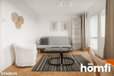 2 pokoje z balkonem i piwnicą koło Ue