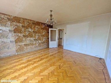 Kawalerka po remoncie kuchni i łazienki