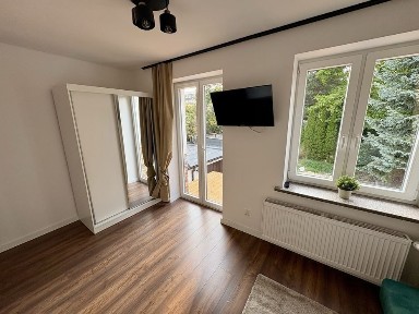 Nowa kawalerka z tarasem Klimzowiec obok tysiąclecia. Bez prowizji.