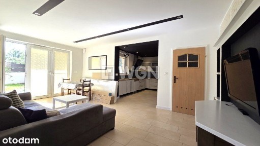 Mieszkanie z dużym tarasem i ogrodem w Ledze.