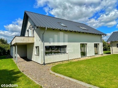 Dom w spokojnej okolicy 214,54m2 dz 2000m2 Sumin