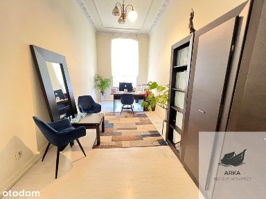 Centrum, 4 pok. po remoncie, ładna kamienica