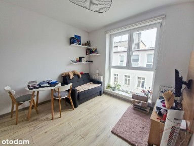 Gotowa do zamieszkan kawalerka w Centrum Szczecina