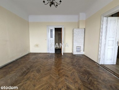 108 mkw w stylowej kamienicy w Centrum, CO z sieci