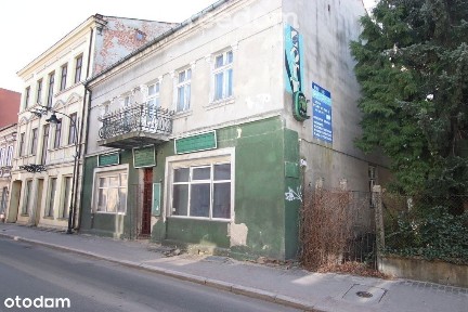 Kamienica w Starym Mieście z działką 722 m2.