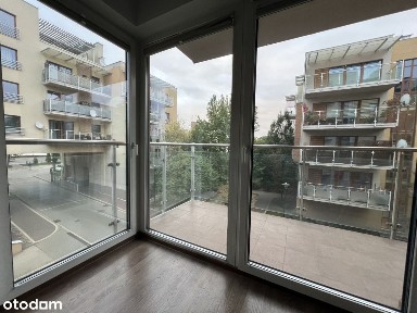 Wyposażone 2 pokoje na zadbanym, zielonym osiedlu