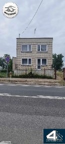 Witonia - dom z budynkami, na dużej działce.