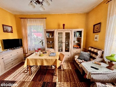 Duże mieszkanie na pierwszym piętrze w Mieroszowie