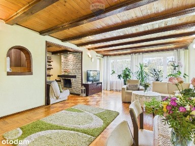 Przestronny dom rodzinny z działką 2000 m²