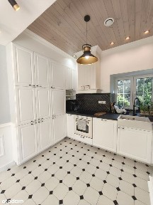 Wyjątkowy dom z ogrodem, jacuzzi i strefą relaksu 30 min od Warszawy