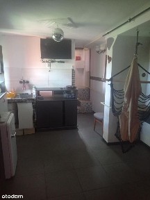 Dom wolnostojący z dwoma mieszkaniami