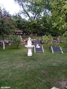 Piekny wolnostojący rekreacyjno-mieszkalny dom nad jeziore