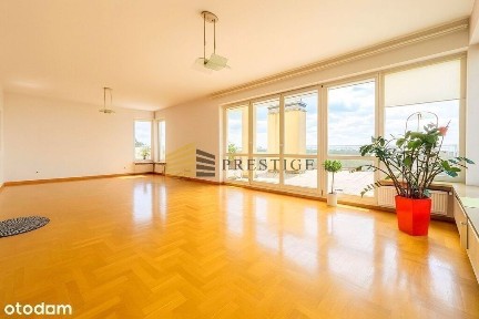Apartament z widokiem na Park Łazienki Królewskie