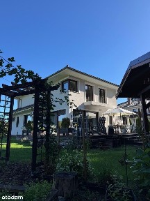 Piękny Dom pośrodku Ciszy