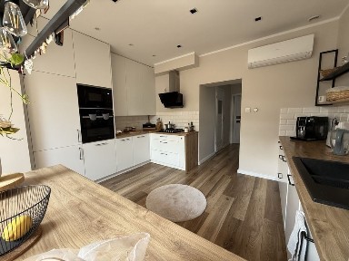 Mieszkanie 100 m², 3 pokoje, klimatyzacja, kamienica po remoncie