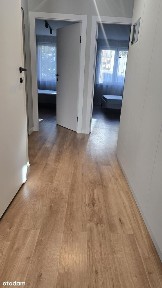 KŁOBUCKA 6E 3 POKOJE GARAŻ