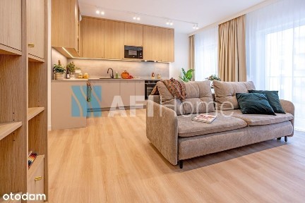 Bez prowizji! Studio z garderobą przy Metrze | M2