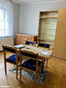 Kawalerka z ogrzewaniem gazowym.