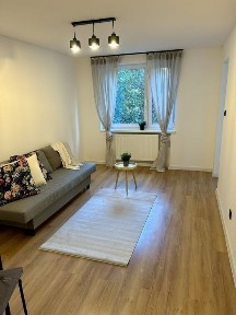 Piękne mieszkanie z balkonem/Wyposazone/Wszystko Nowe