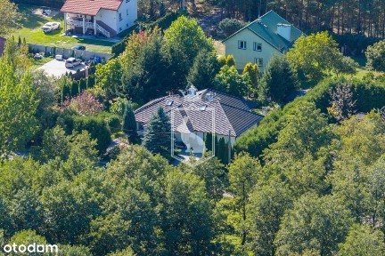 Komfortowy dom parterowy z pięknym ogrodem