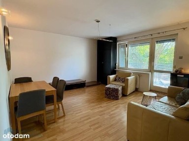 80m, 3 pokoje, taras, garaż