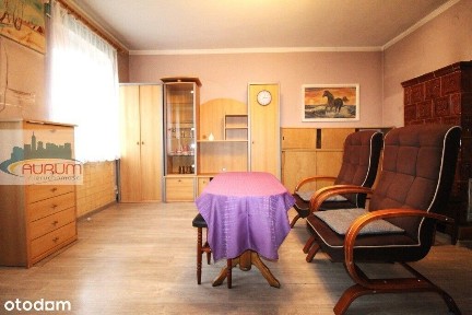 Duża kawalerka na parterze w kamienicy z ogródkiem