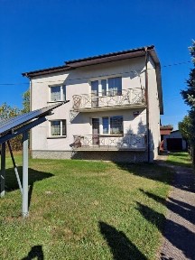 Sprzedam dom piętrowy