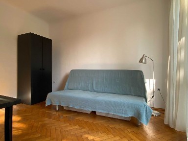 Wynajmę kawalerkę na Nowej Pradze - Szanajcy