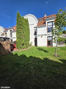 Smolec: Narożny segment z ogrodem - Twój azyl blisko Wrocławia!