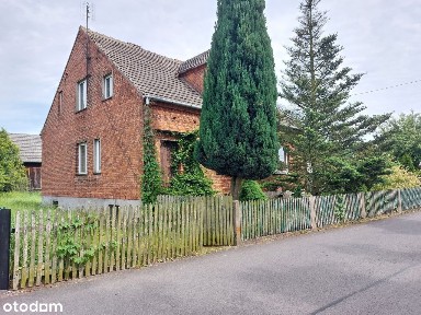 Dom mieszkalny i budynek gospodarczy