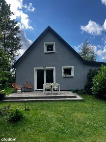 Dom całoroczny na ogrodzonej działce, pod lasem