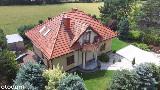 Dom wolnostojący w klasycznej, funkcjonalnej formie